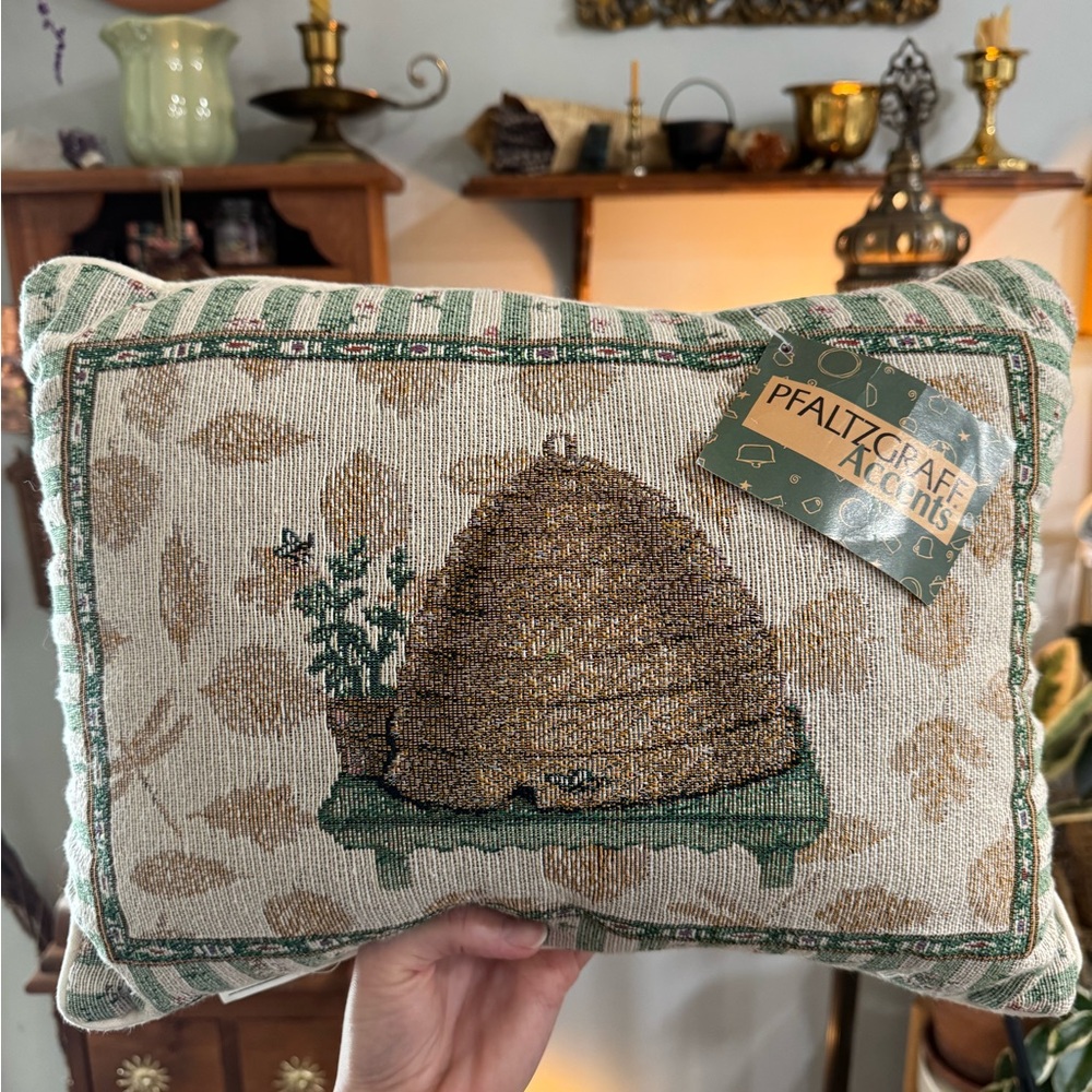 Vintage Pfaltzgraff Bee Hive Accent Pillow